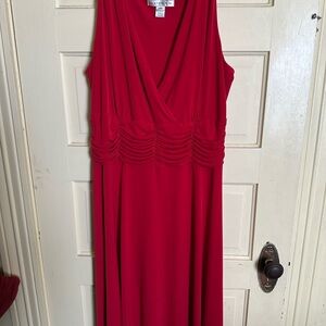 Elegant Red Sleeveless Dress